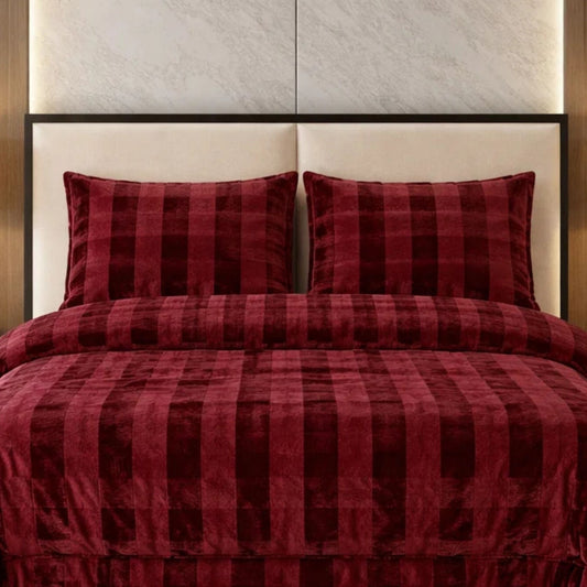 Comforter 4 Pcs Set Ornate Carve Poly Bag - Ruby Red Colour