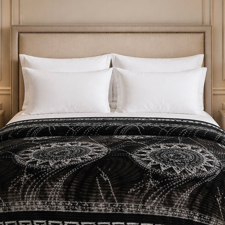 Blueborough Jacquard Fleece Blanket King Size - Black Colour