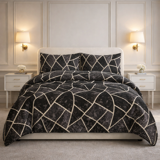Comforter 4 Pcs Velor Front Fitted Set Poly Bag- Black Colour