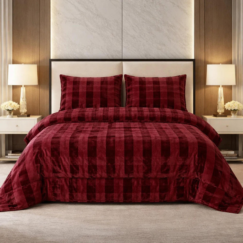 Comforter 4 Pcs Set Ornate Carve Poly Bag - Ruby Red Colour