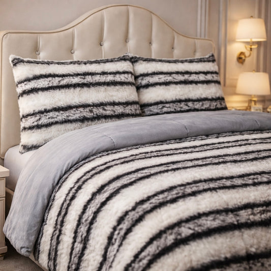 Comforter 4 Pcs Silk Skin Rev Fitted Set - Black & White Colour