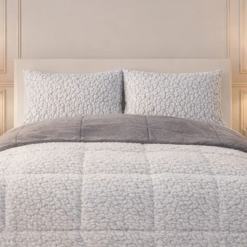 Comforter 4 Pcs Set Lumi Carve Prestige Top Fitted Bedsheet Poly Bag - Gray & White Colour