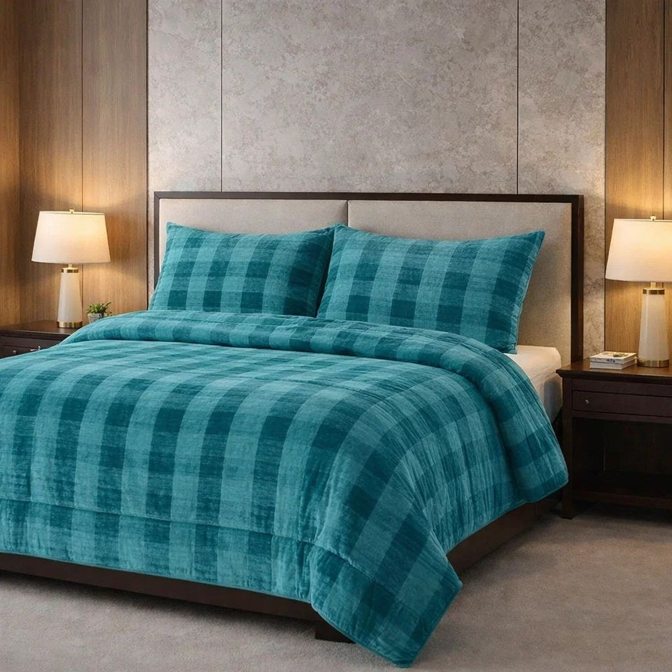 Comforter 4 Pcs Set Ornate Carve Poly Bag - Sky Blue Colour