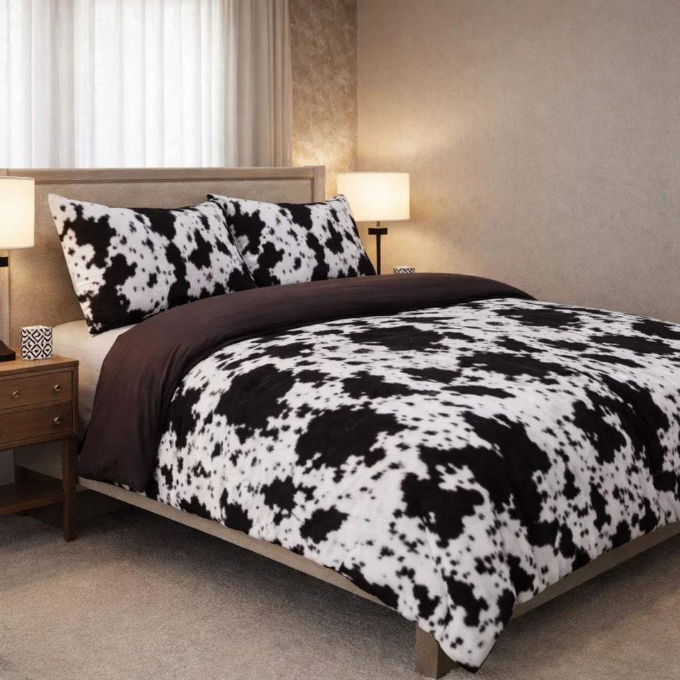 Comforter 4 Pcs Set Savanna Signature Top Fitted Poly Bag - Black & White colour
