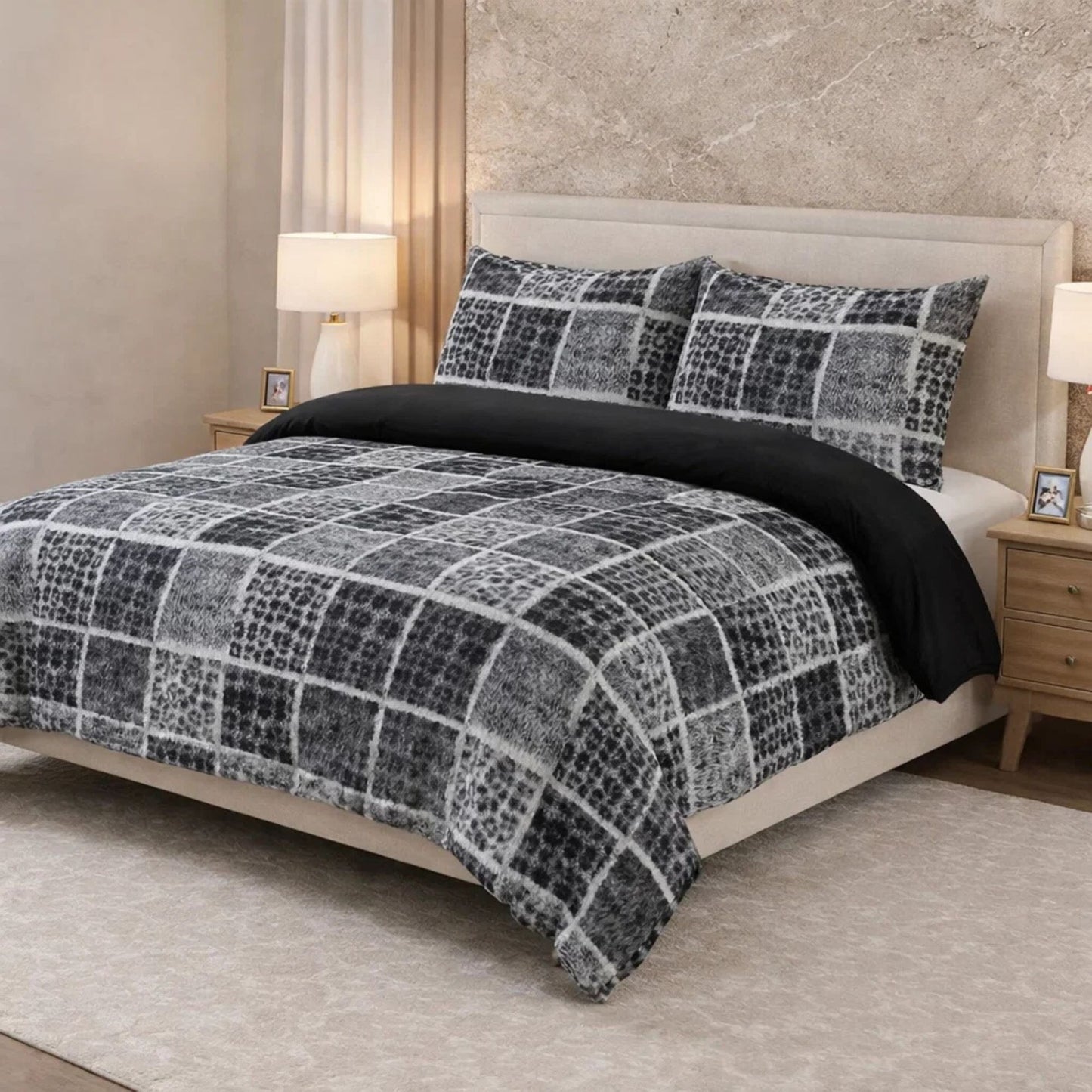 Comforter 4 Pcs Set Savanna Signature Top Fitted Poly Bag - Black Colour